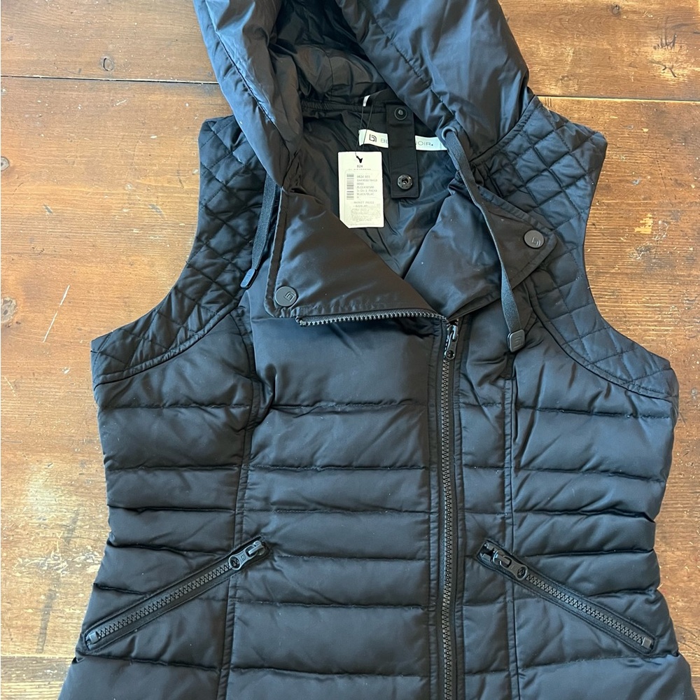 Blanc Noir Black Quilted Hooded Vest